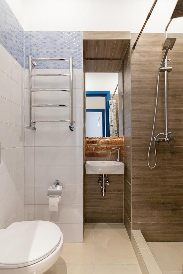 לבוב Leogrand Three Bedrooms Vip Apartments On Kniazia Romana 12 מראה חיצוני תמונה